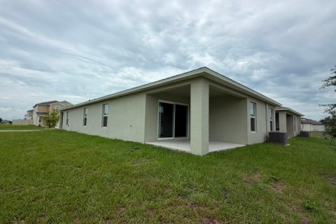 House in Haines City, Florida 3 bedrooms, 150.04 sq.m. № 2284684 - photo 29