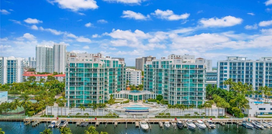 Condominio en Aventura, Florida, 2 dormitorios  № 1756934