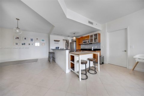 Condominio en venta en Aventura, Florida, 2 dormitorios, 146.6 m2 № 1756934 - foto 25