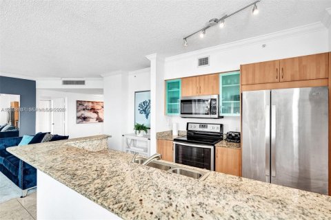 Copropriété à louer à Sunny Isles Beach, Floride: 3 chambres, 134.62 m2 № 2089551 - photo 13