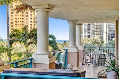 Copropriété à louer à Sunny Isles Beach, Floride: 3 chambres, 134.62 m2 № 2089551 - photo 2