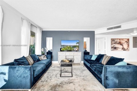 Condo à Sunny Isles Beach, Floride, 3 chambres  № 2089551
