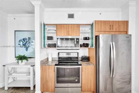 Copropriété à louer à Sunny Isles Beach, Floride: 3 chambres, 134.62 m2 № 2089551 - photo 17