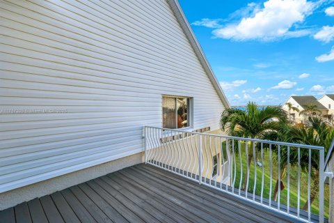 Adosado en venta en Fort Myers, Florida, 3 dormitorios, 226.31 m2 № 1503605 - foto 24