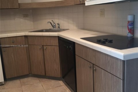 Copropriété à vendre à Miami, Floride: 1 chambre, 73.11 m2 № 1940755 - photo 6