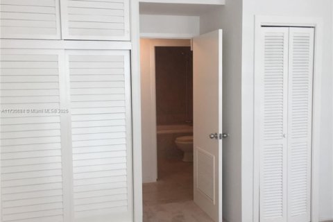 Copropriété à vendre à Miami, Floride: 1 chambre, 73.11 m2 № 1940755 - photo 13