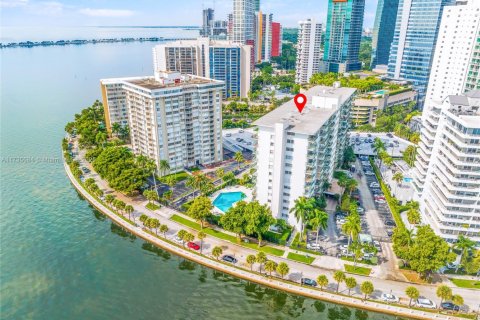 Copropriété à vendre à Miami, Floride: 1 chambre, 73.11 m2 № 1940755 - photo 2