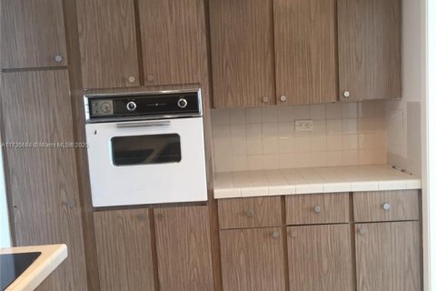 Copropriété à vendre à Miami, Floride: 1 chambre, 73.11 m2 № 1940755 - photo 8