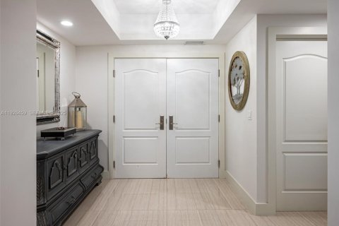 Купить кондоминиум в Холливуд, Флорида 3 спальни, 293.66м2, № 1986356 - фото 2