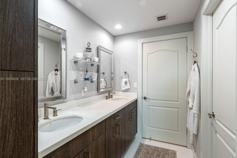 Купить кондоминиум в Холливуд, Флорида 3 спальни, 293.66м2, № 1986356 - фото 22