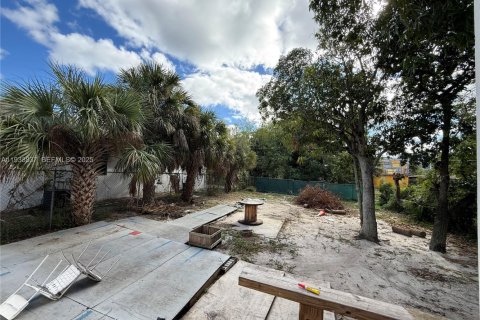 Снять в аренду виллу или дом в Уэст-Палм-Бич, Флорида 3 спальни, 110.74м2, № 1992295 - фото 25