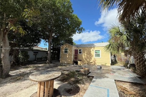 Снять в аренду виллу или дом в Уэст-Палм-Бич, Флорида 3 спальни, 110.74м2, № 1992295 - фото 22