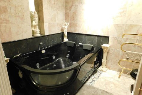 Купить виллу или дом в Сейфти-Харбор, Флорида 9 комнат, 175.59м2, № 2098570 - фото 19