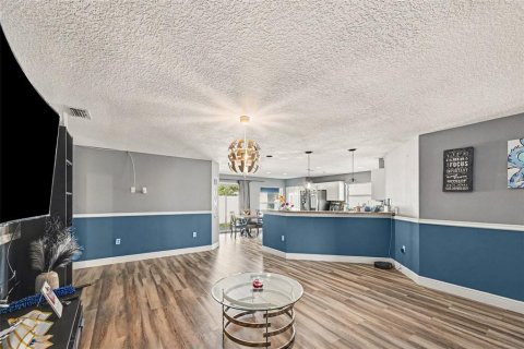 Villa ou maison à vendre à Ruskin, Floride: 4 chambres, 149.2 m2 № 2402955 - photo 6