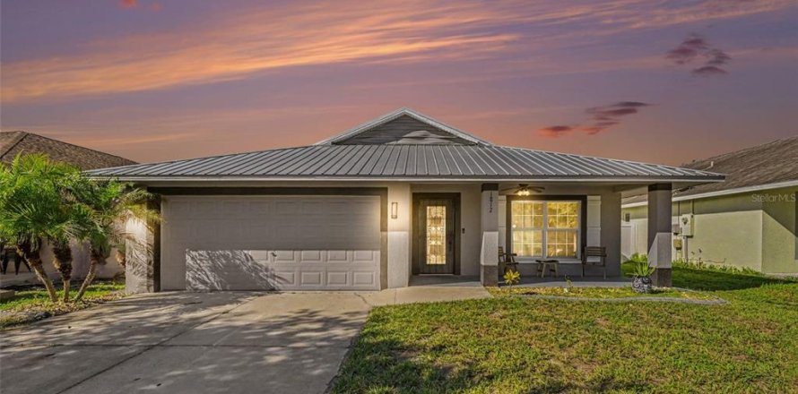 Villa ou maison à Ruskin, Floride 4 chambres, 149.2 m2 № 2402955