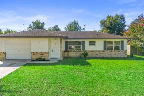 House in Deltona, Florida 3 bedrooms, 101.08 sq.m. № 1884339 - photo 2