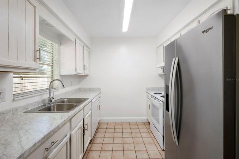 House in Deltona, Florida 3 bedrooms, 101.08 sq.m. № 1884339 - photo 18