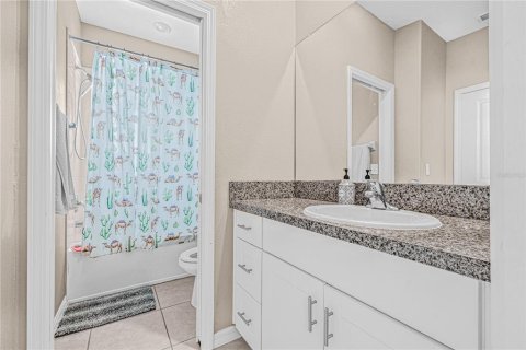 Adosado en venta en Wesley Chapel, Florida, 3 dormitorios, 167.87 m2 № 2225821 - foto 19