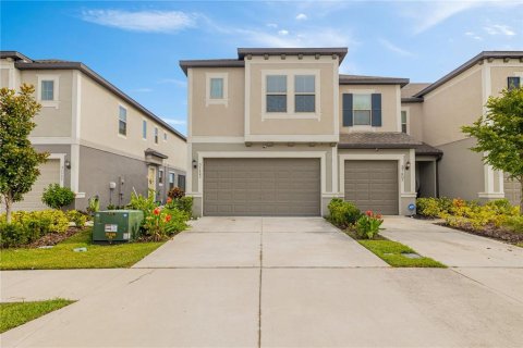 Townhouse in Wesley Chapel, Florida 3 bedrooms, 167.87 sq.m. № 2225821