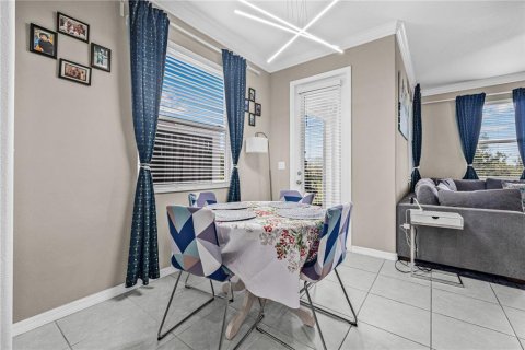 Adosado en venta en Wesley Chapel, Florida, 3 dormitorios, 167.87 m2 № 2225821 - foto 12