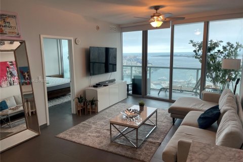 Condo in Miami, Florida, 1 bedroom  № 1969429 - photo 1