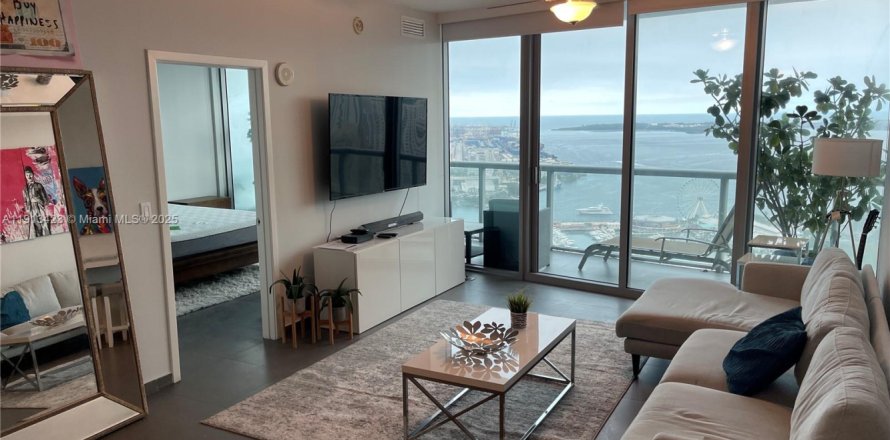 Condo in Miami, Florida, 1 bedroom  № 1969429