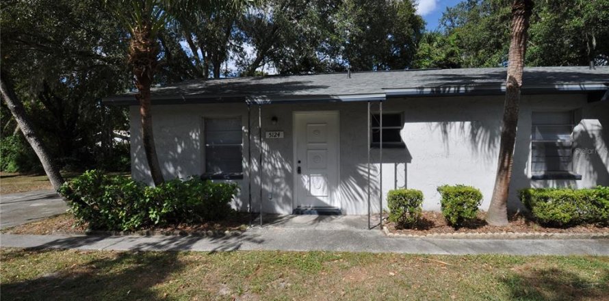 Apartment in Lakeland, Florida 2 bedrooms, 83.61 sq.m. № 2393927
