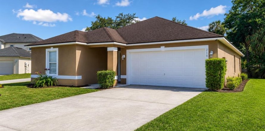 House in Sanford, Florida 4 bedrooms, 187.76 sq.m. № 2235977