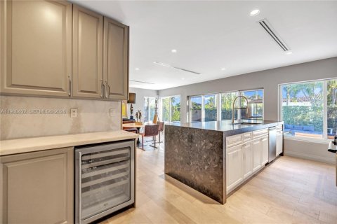 Villa ou maison à louer à Hollywood, Floride: 4 chambres, 180.6 m2 № 2027595 - photo 16