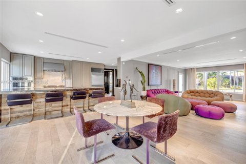 Villa ou maison à louer à Hollywood, Floride: 4 chambres, 180.6 m2 № 2027595 - photo 26