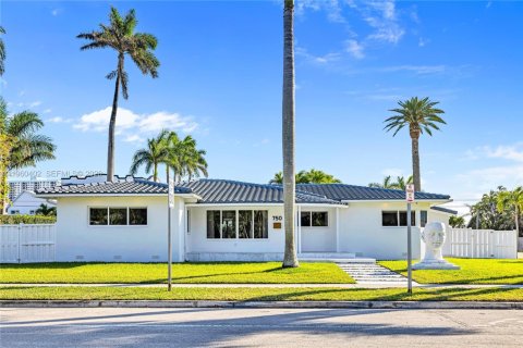 Villa ou maison à Hollywood, Floride 4 chambres, 180.6 m2 № 2027595