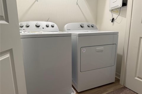 Townhouse in Davenport, Florida 3 bedrooms, 190.82 sq.m. № 1796880 - photo 19