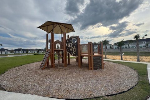 Townhouse in Davenport, Florida 3 bedrooms, 190.82 sq.m. № 1796880 - photo 15