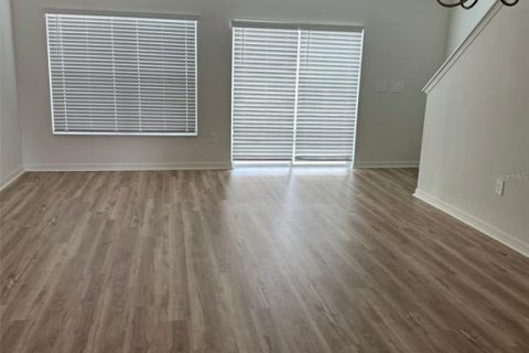 Townhouse in Davenport, Florida 3 bedrooms, 190.82 sq.m. № 1796880 - photo 4