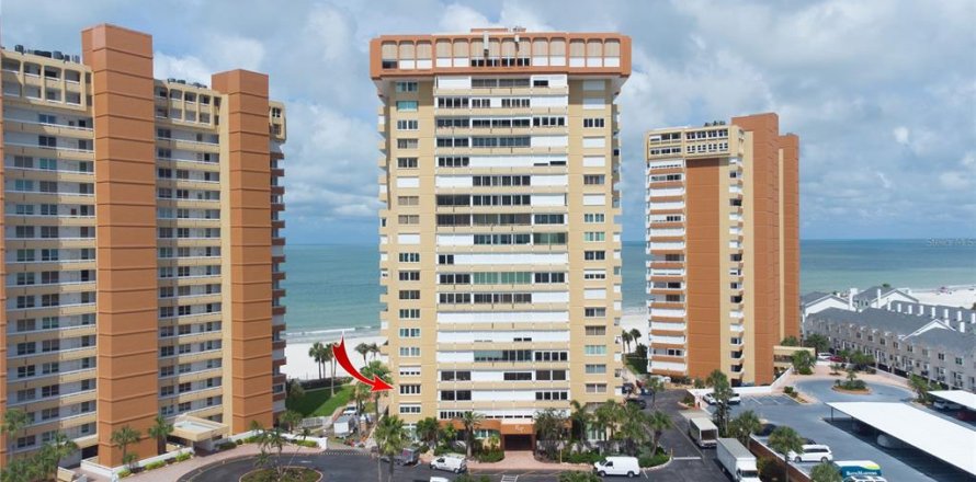 Condo in Redington Shores, Florida, 2 bedrooms  № 2114723
