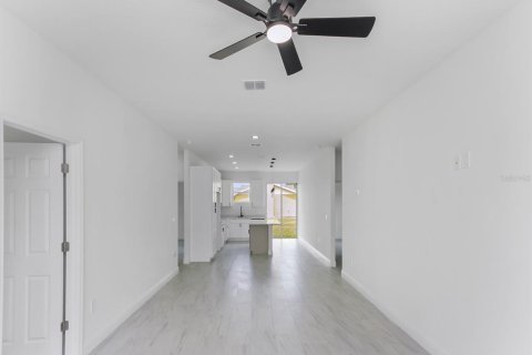 Villa ou maison à vendre à Sanford, Floride: 3 chambres, 121.05 m2 № 2147751 - photo 10