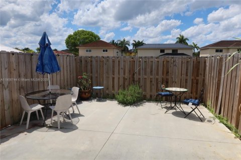 Adosado en venta en Miami, Florida, 3 dormitorios, 122.72 m2 № 1964641 - foto 10