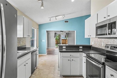 Villa ou maison à vendre à Lakeland, Floride: 3 chambres, 149.76 m2 № 2411605 - photo 17