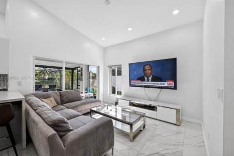 Villa ou maison à vendre à Davie, Floride: 3 chambres, 128.58 m2 № 1988200 - photo 3