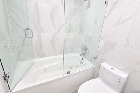 Снять в аренду кондоминиум в Санни-Айлс-Бич, Флорида 2 спальни, 119.57м2, № 2004992 - фото 17