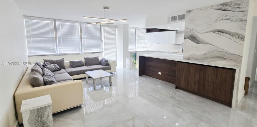 Кондоминиум с 2 спальнями в Санни-Айлс-Бич, Флорида № 2004992