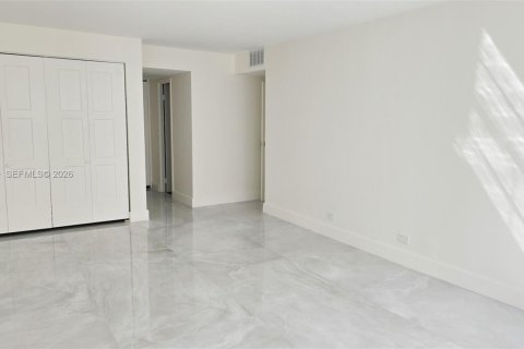 Снять в аренду кондоминиум в Санни-Айлс-Бич, Флорида 2 спальни, 119.57м2, № 2004992 - фото 10