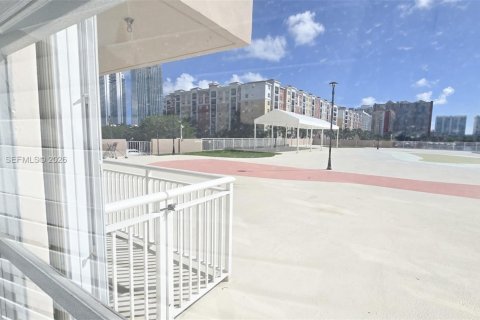 Снять в аренду кондоминиум в Санни-Айлс-Бич, Флорида 2 спальни, 119.57м2, № 2004992 - фото 22