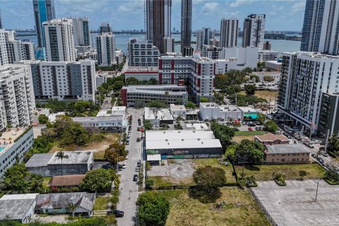 Купить коммерческую недвижимость в Майами, Флорида № 1958864 - фото 4