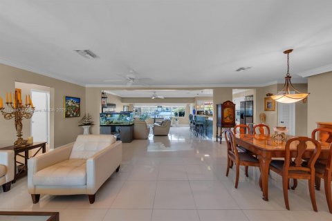 Villa ou maison à vendre à Oakland Park, Floride: 3 chambres, 159.7 m2 № 1937564 - photo 16
