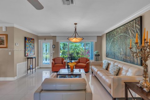 Villa ou maison à vendre à Oakland Park, Floride: 3 chambres, 159.7 m2 № 1937564 - photo 12