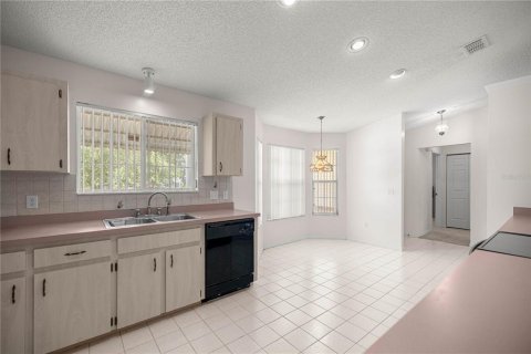 House in Ocala, Florida 3 bedrooms, 150.59 sq.m. № 1813113 - photo 9