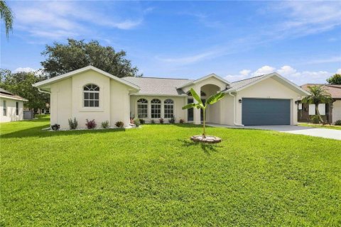 Casa en venta en Punta Gorda, Florida, 4 dormitorios, 209.96 m2 № 2384086 - foto 2