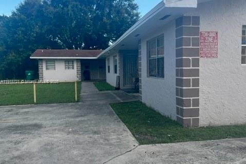Appartement à louer à Miami, Floride: 2 chambres, 69.68 m2 № 1971461 - photo 1