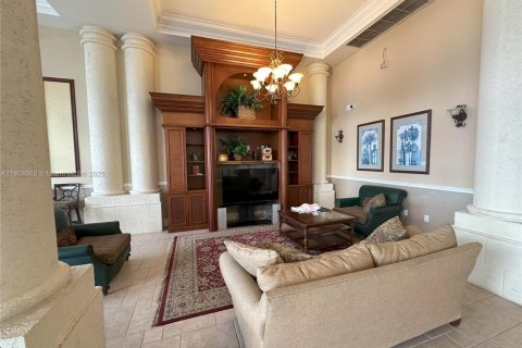 Condo in Sunny Isles Beach, Florida, 1 bedroom  № 1963554 - photo 5